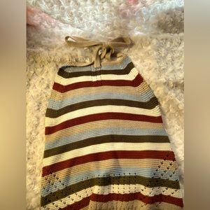 Knitted top with open back , multi color